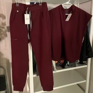 Women’s Figs scrubs